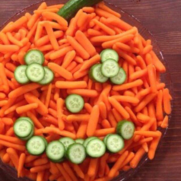 Halloween Pumpkin Veggie Tray