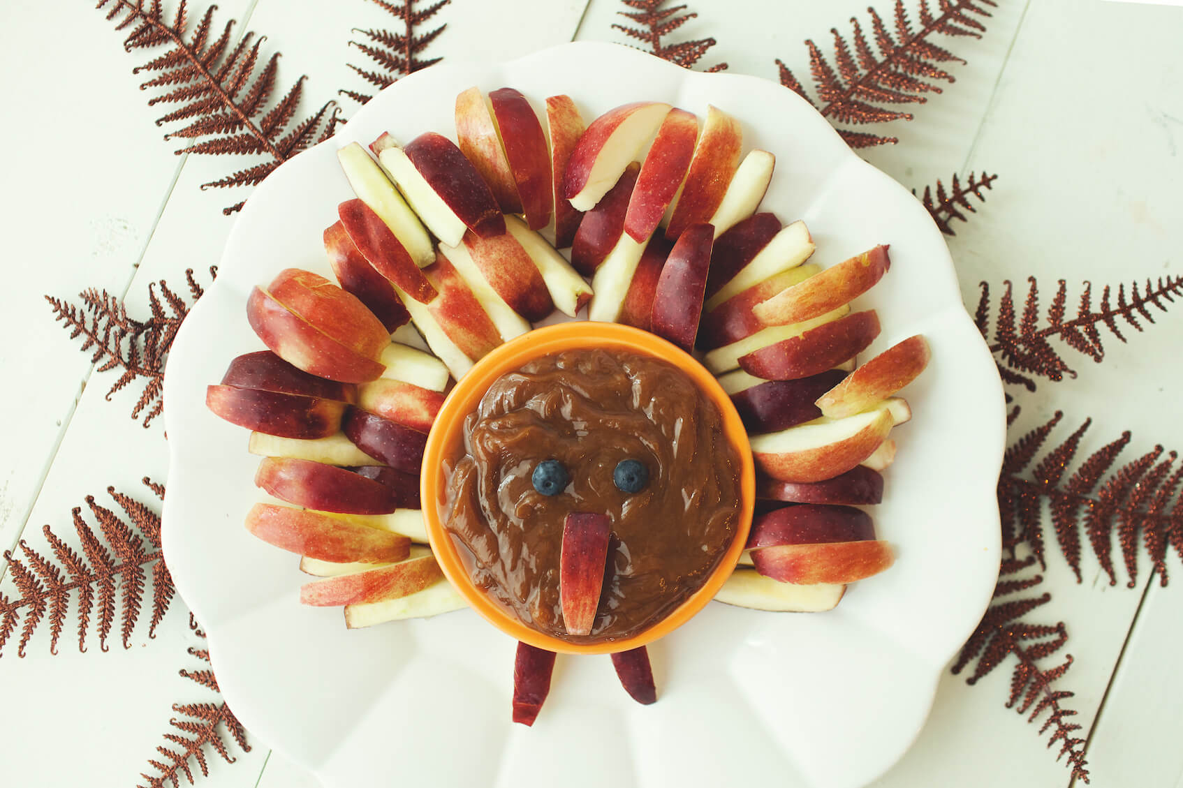 Thanksgiving Fruit Tray | Turkey Caramel Apple Tray