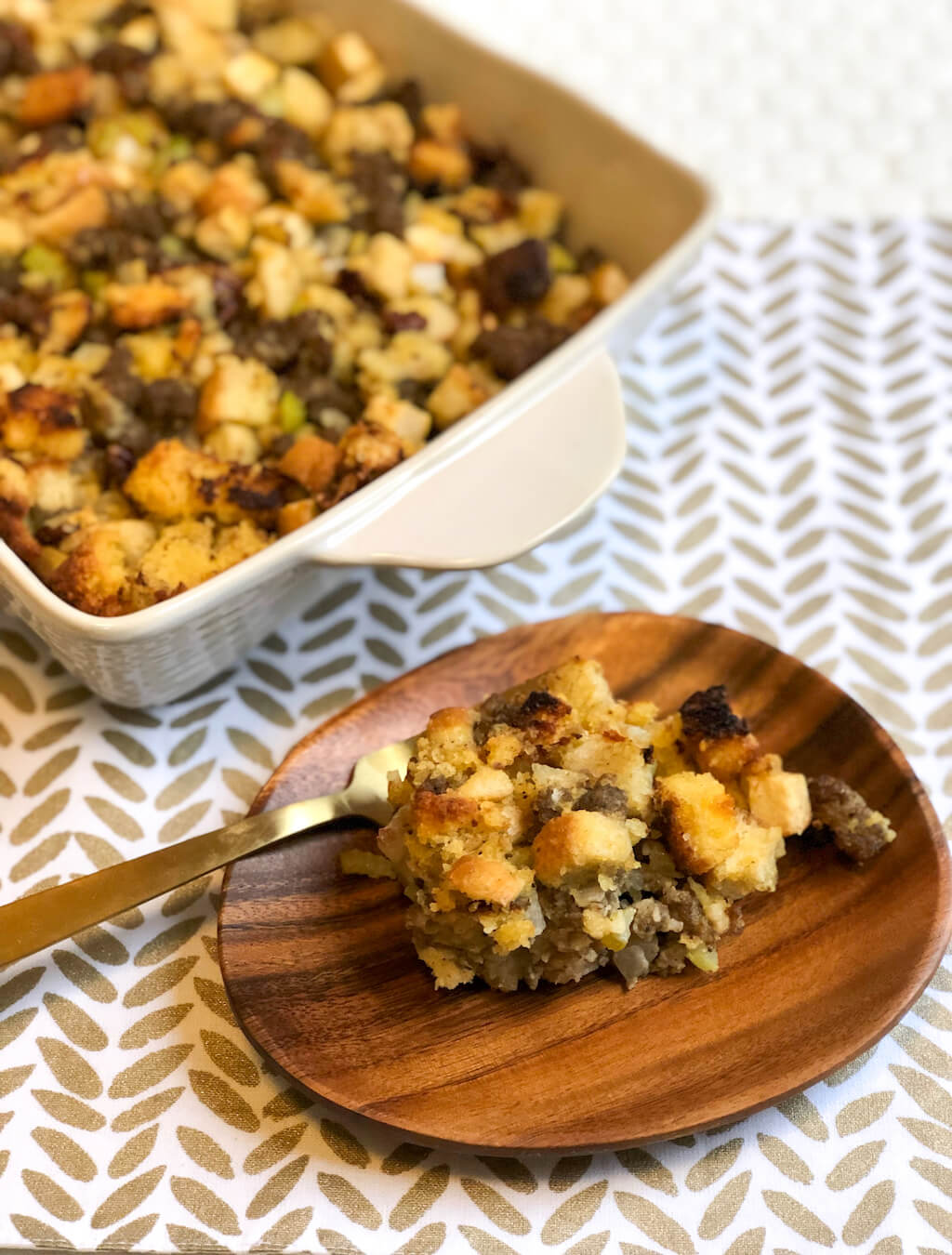 Cornbread-Sausage Stuffing with Pink Lady® Apples