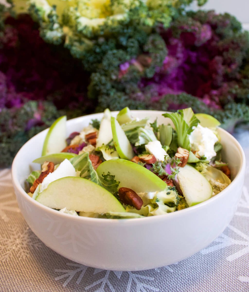 Colorful Salads: Salad Savoy Signature Salad with Apples