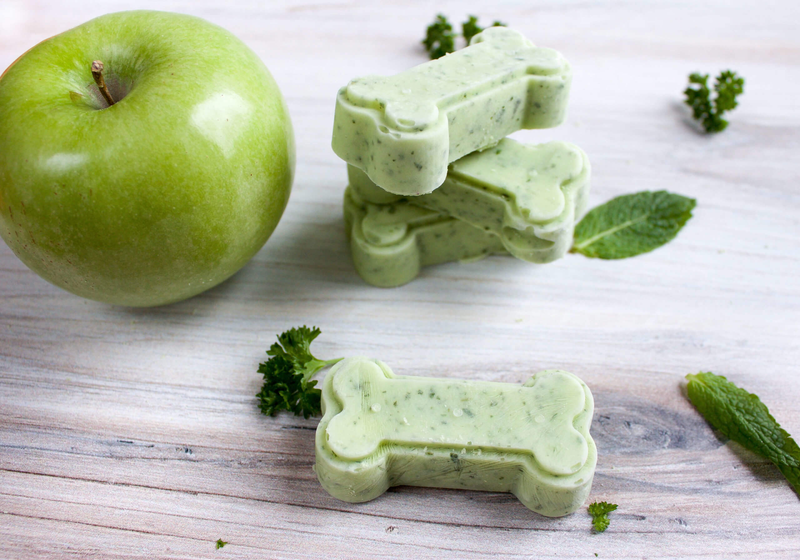 Homemade mint deals dog treats