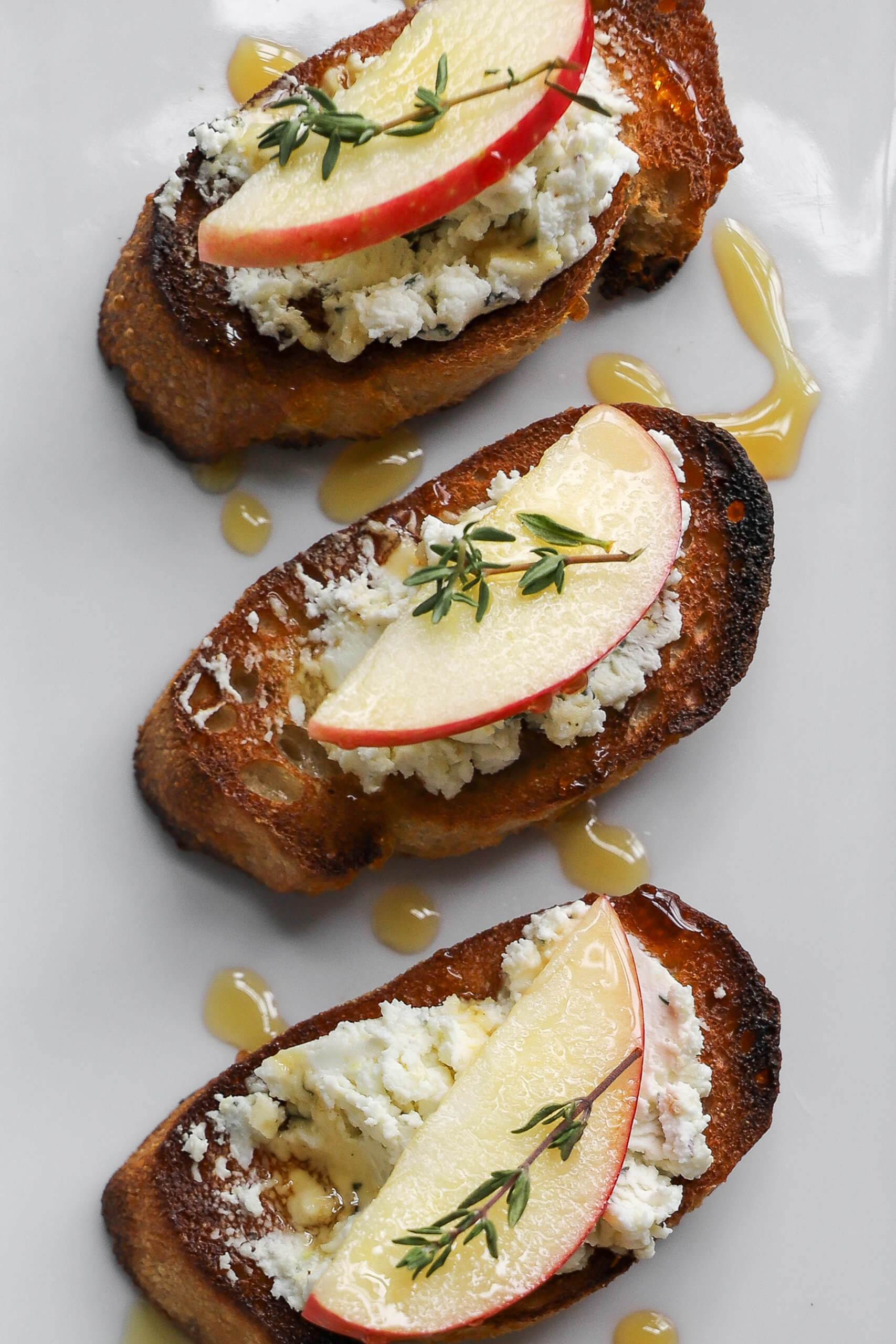 Apple and Goat Cheese Crostini