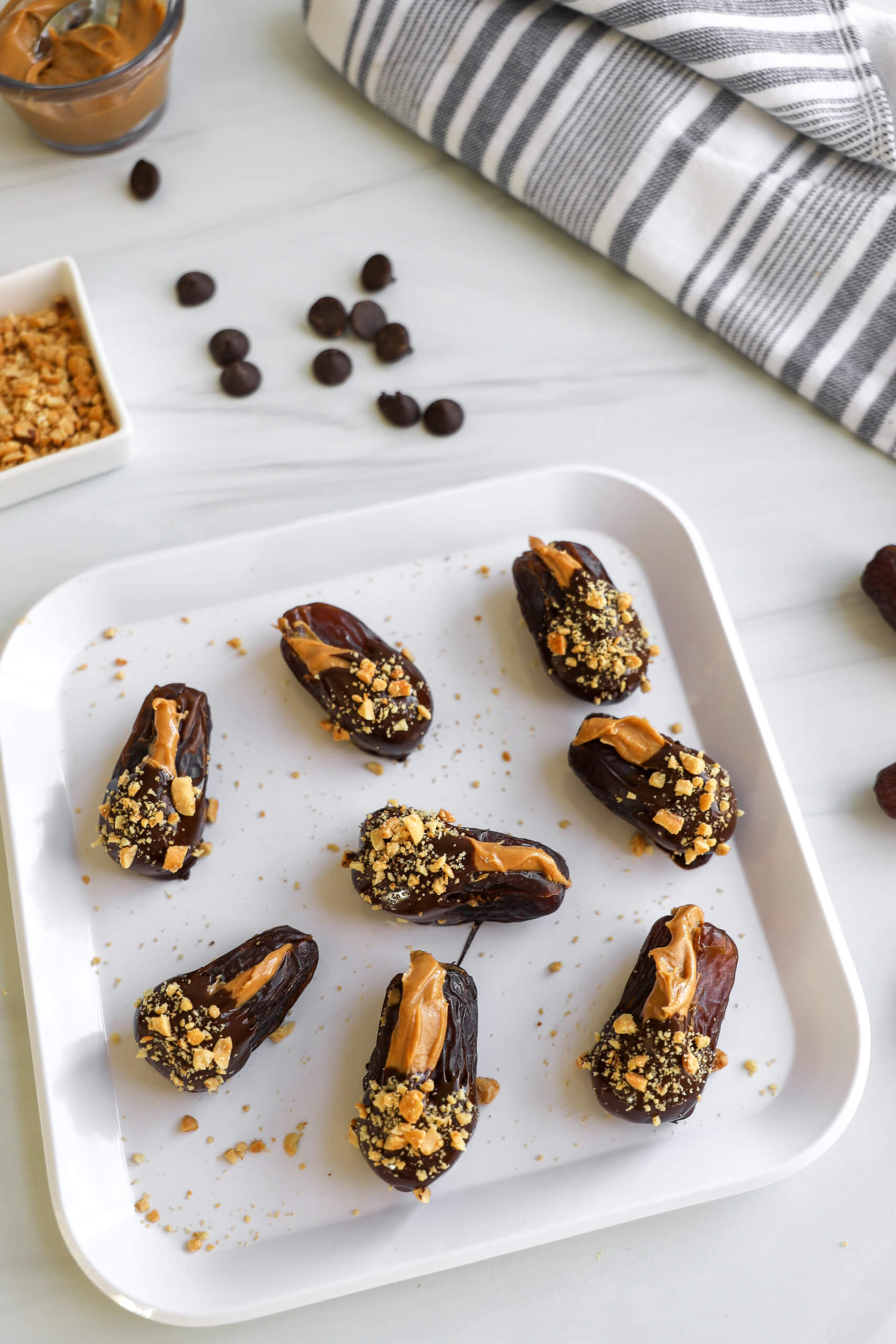 Chocolate-Dipped Peanut Butter Stuffed Dates