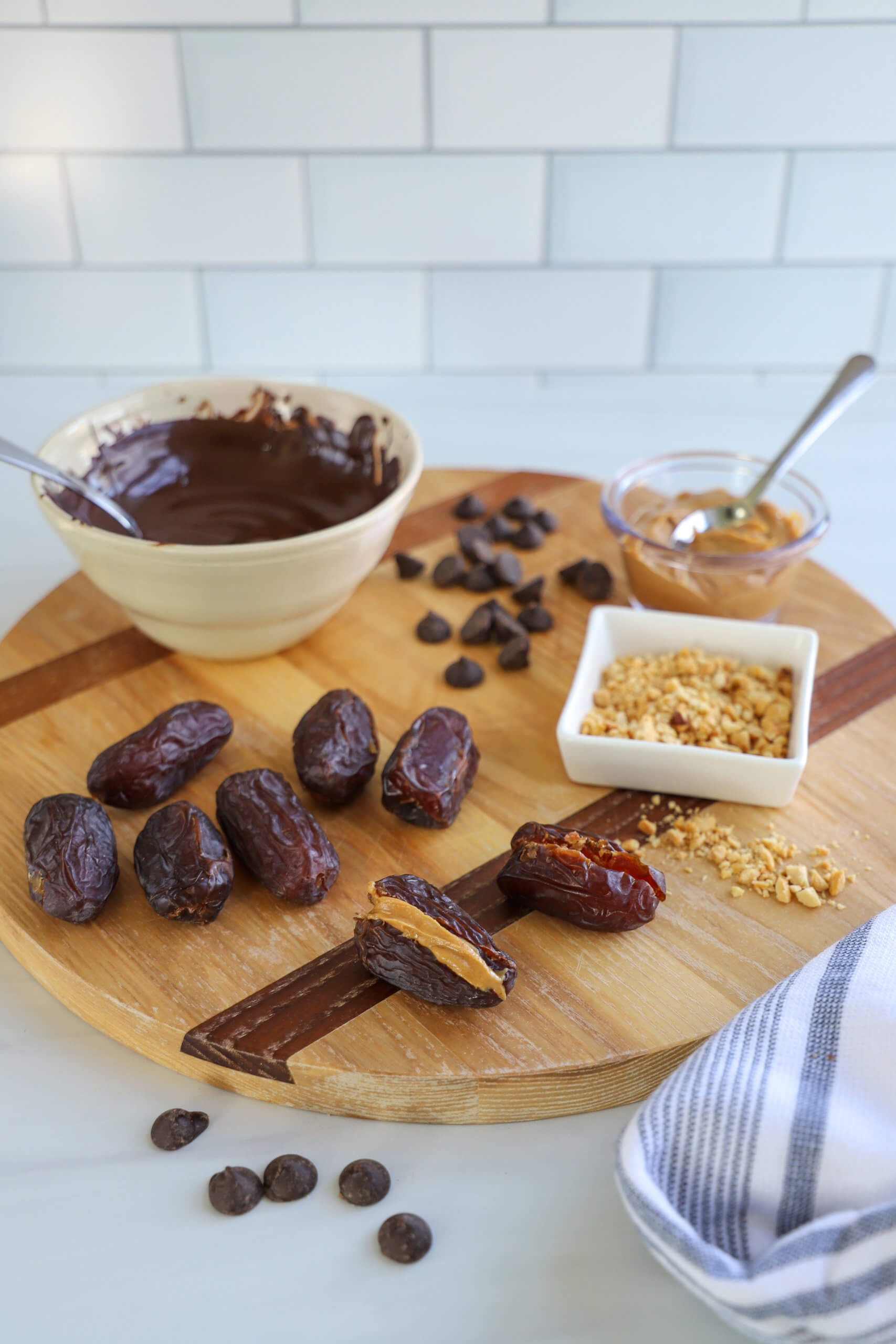 Ingredients for Chocolate-Dipped Peanut Butter Stuffed Dates Ingredients for Chocolate-Dipped Peanut Butter Stuffed Dates