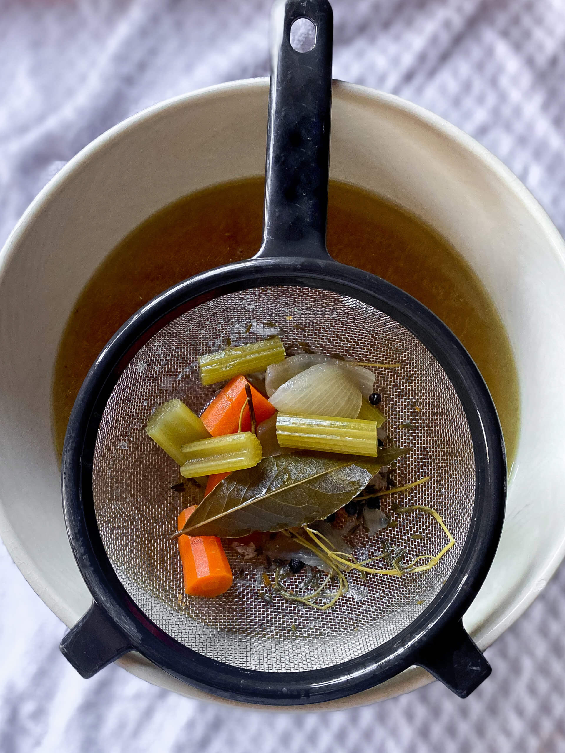 How to make chicken stock