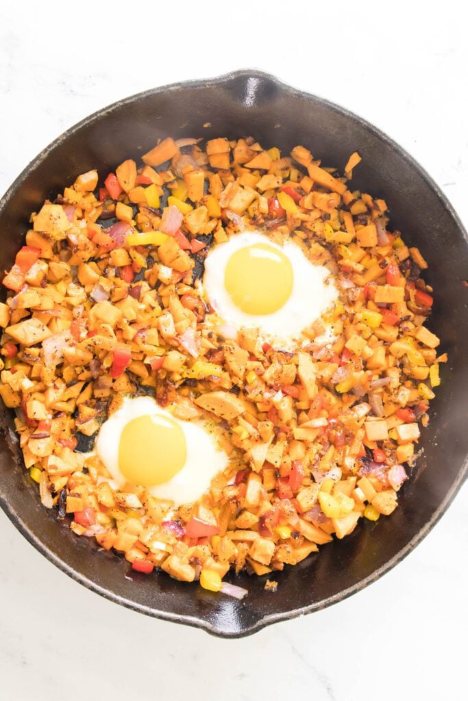 cooked eggs in the hash