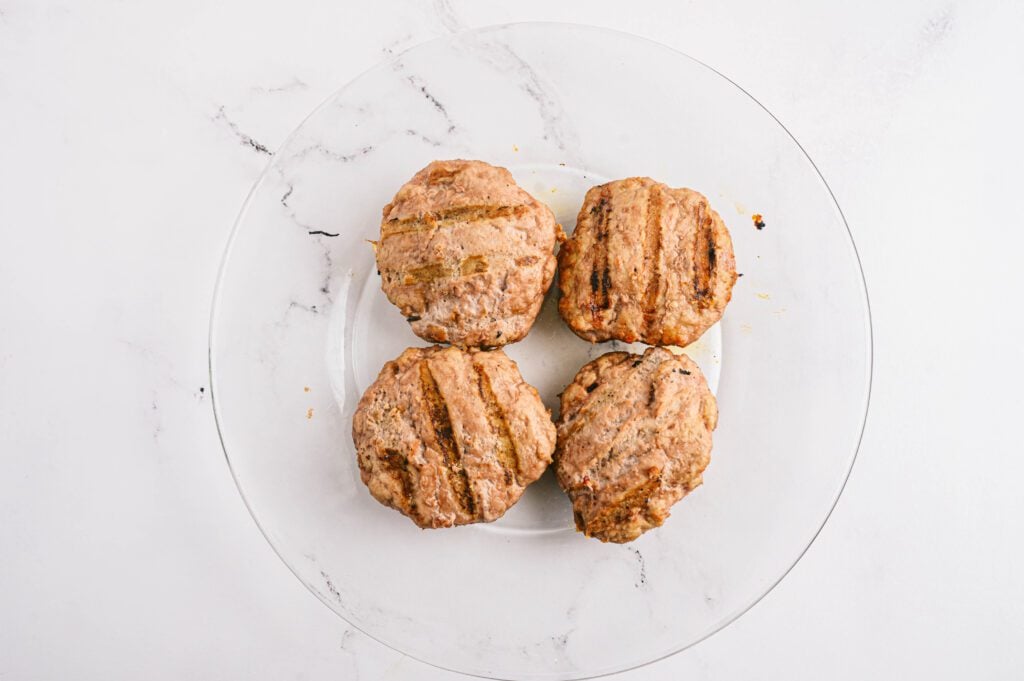 Grilled Turkey Burgers for Low Carb Cheeseburger Salad