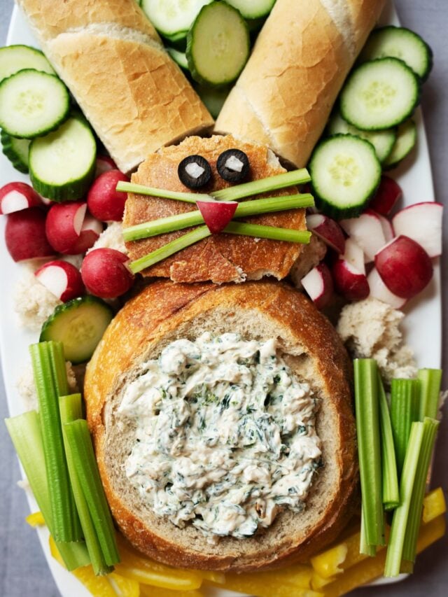 Bunny-Inspired Spinach Artichoke Bread Bowl Dip