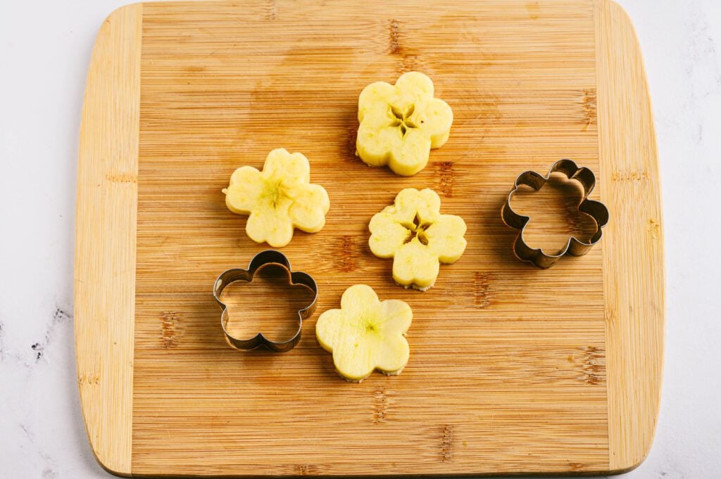 apples cut into shapes