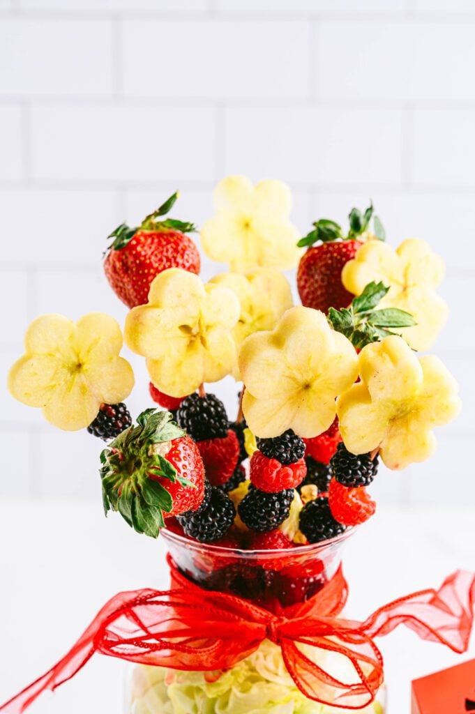 apple and berry fruit basket