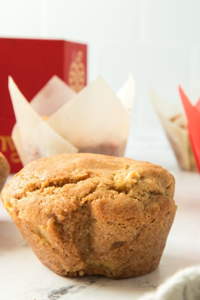 apple blondies cupcake up close