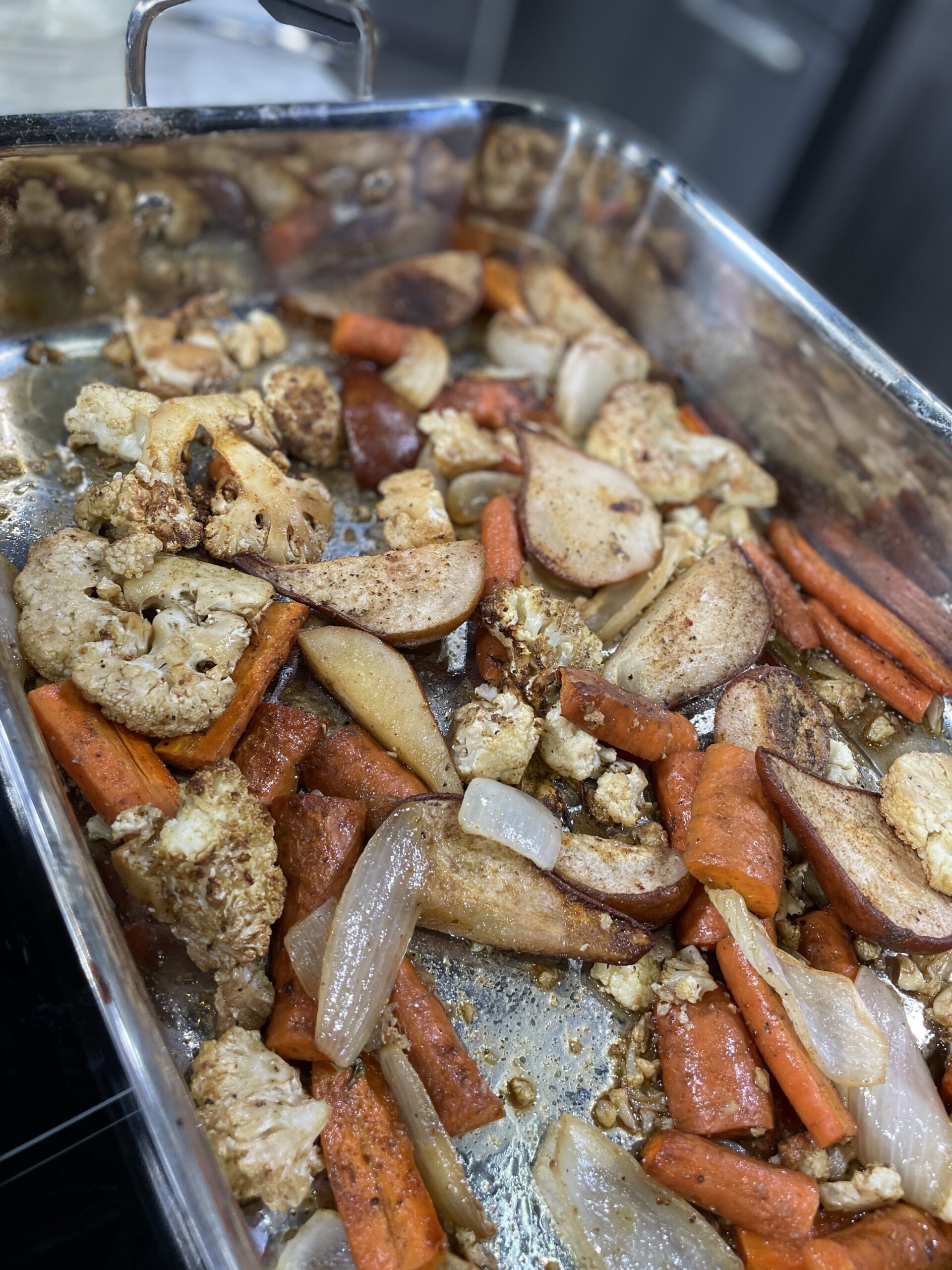 Roasted vegetables for plant-based gravy