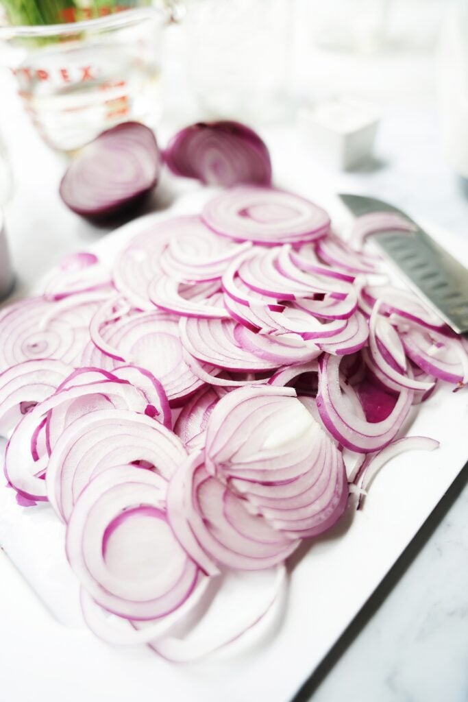 How to Cut Red Onion - Knife