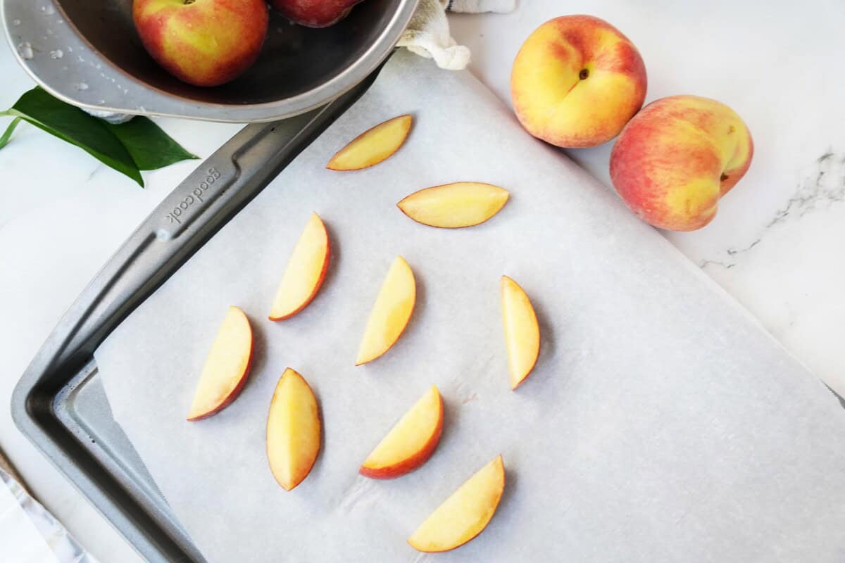 How to Store Peaches to Freeze