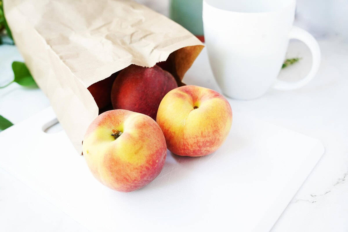 Peaches in Bag to Ripen