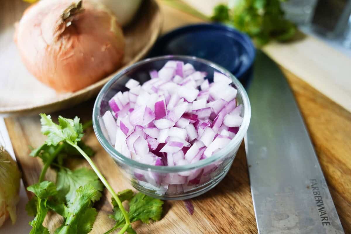 cut onions in glass bowl