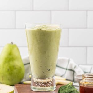 Green Goddess pear smoothie hero image