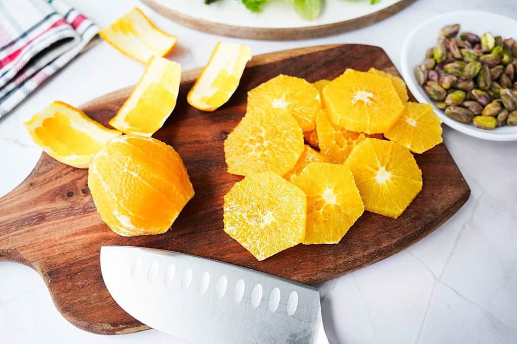 Oranges cut into rounds